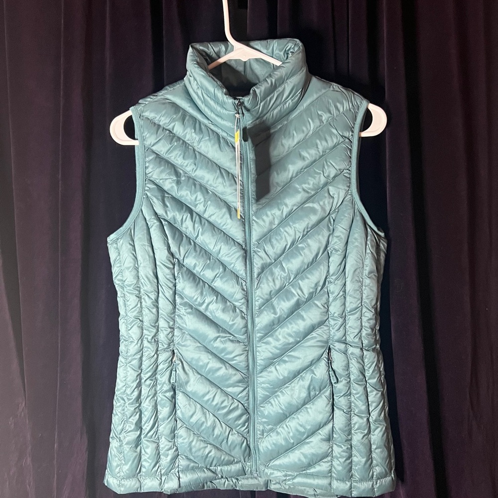 Cold Green Quilted Puffer Vest